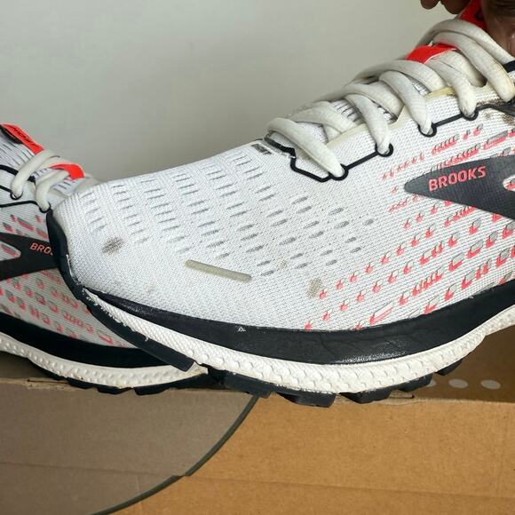 Brooks Ghost 13 White/Black Women Running Sneakers- SZ 9 - Picture 7 of 16